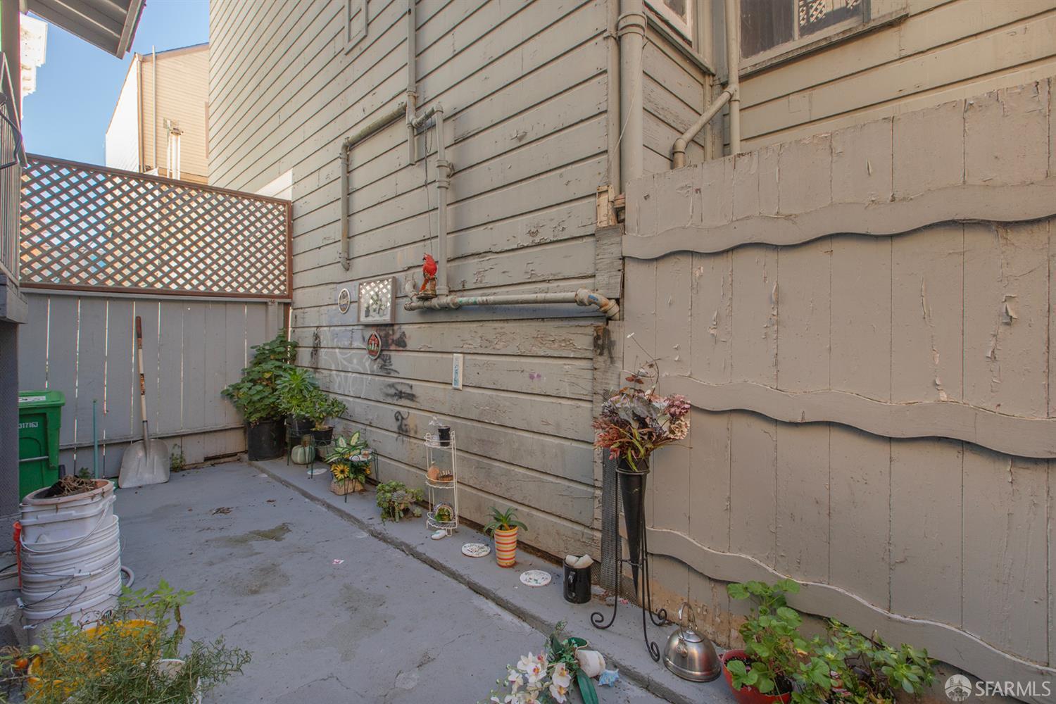 Detail Gallery Image 11 of 13 For 3021 22nd St, San Francisco,  CA 94110 - – Beds | – Baths