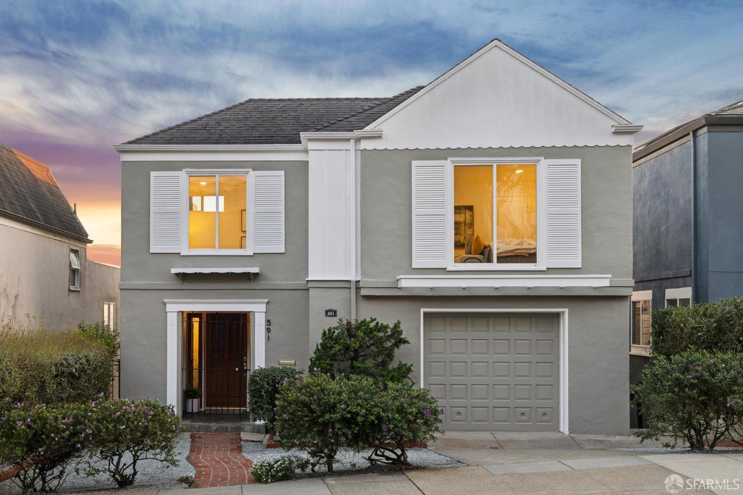 Detail Gallery Image 6 of 90 For 591 Los Palmos Dr, San Francisco,  CA 94127 - 4 Beds | 2 Baths