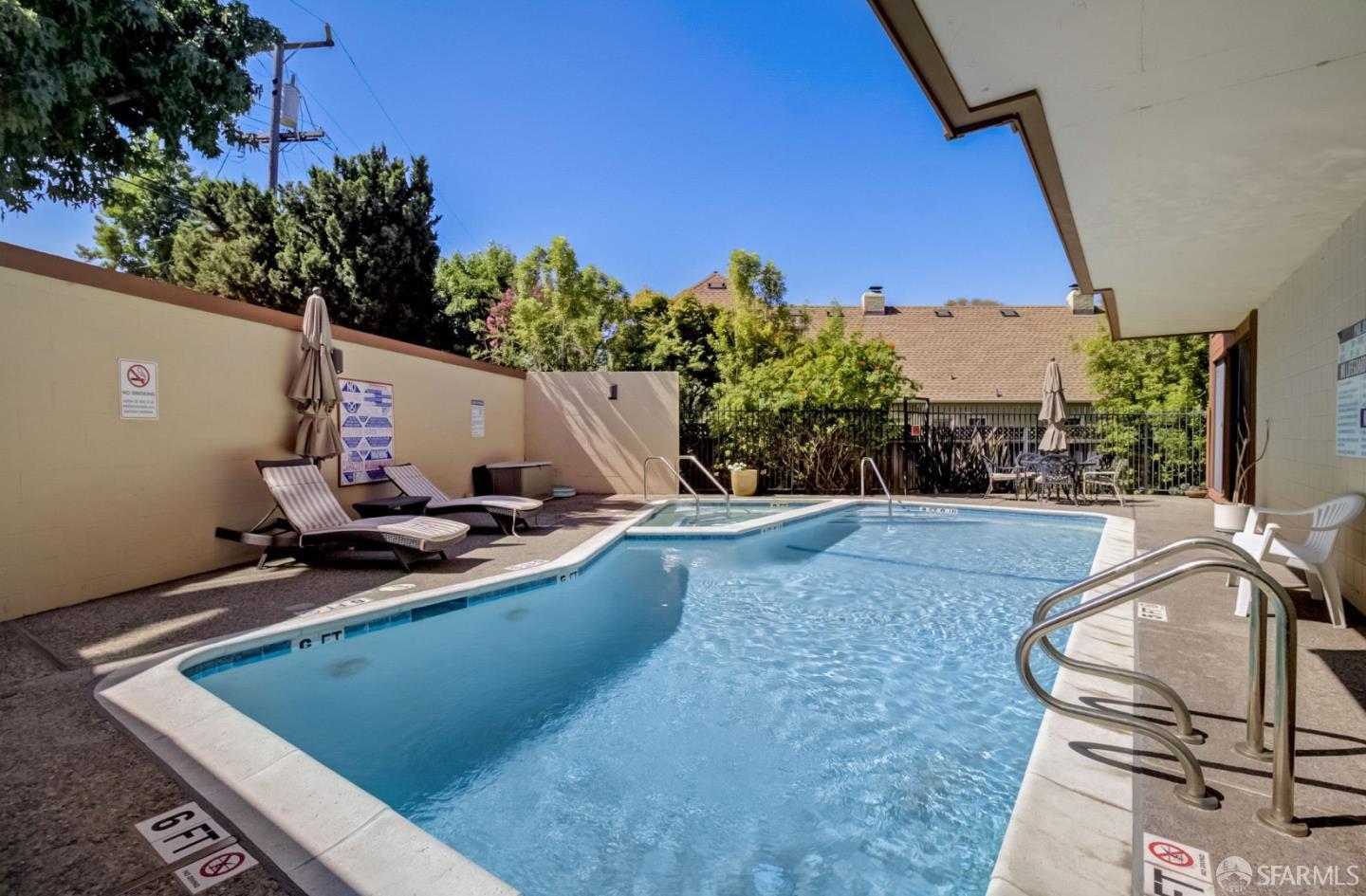 Detail Gallery Image 23 of 35 For 1210 Bellevue Ave #403,  Burlingame,  CA 94010 - 1 Beds | 1 Baths