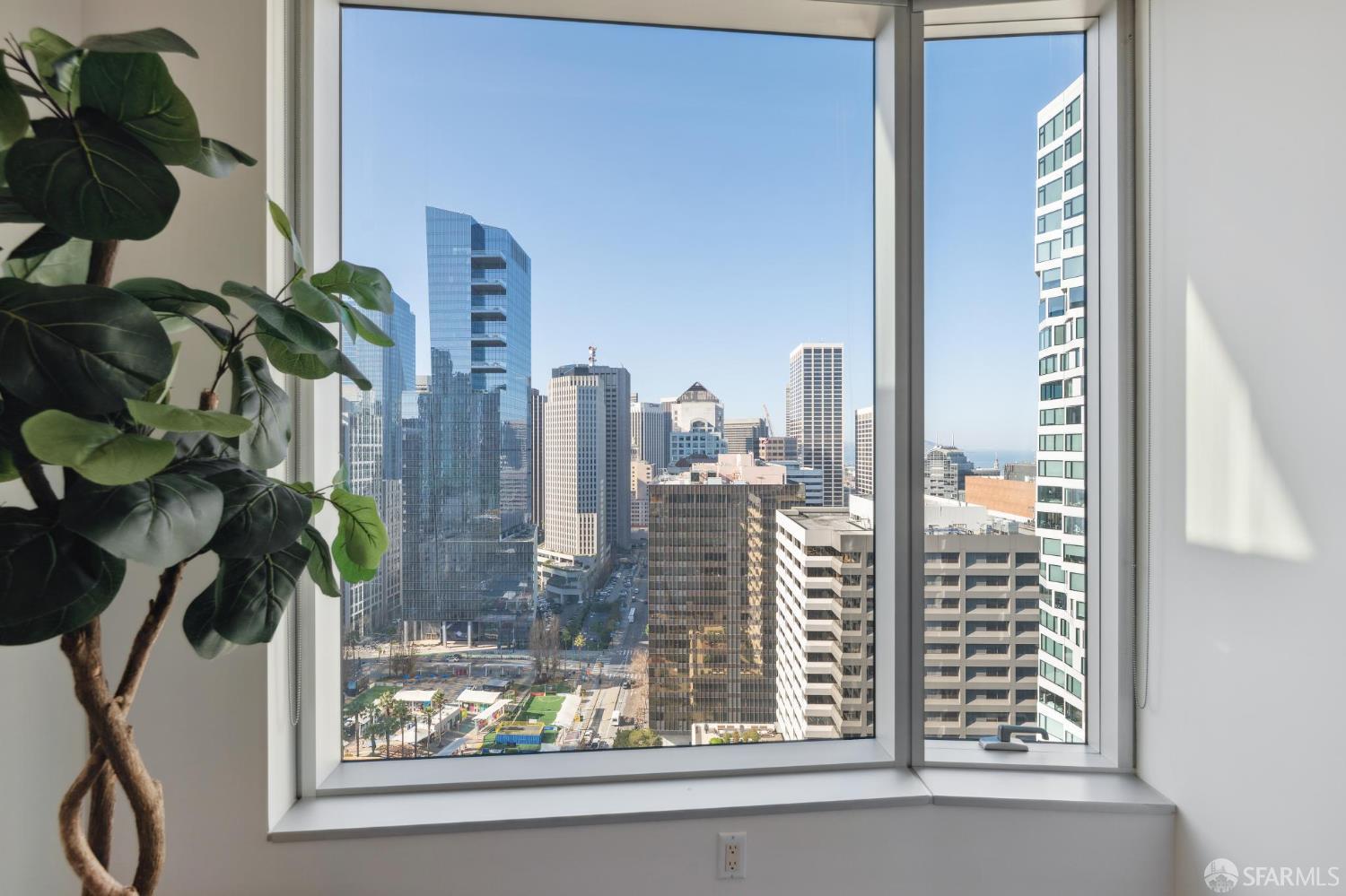 Photo #11: 425091375 Listing: Photo #11