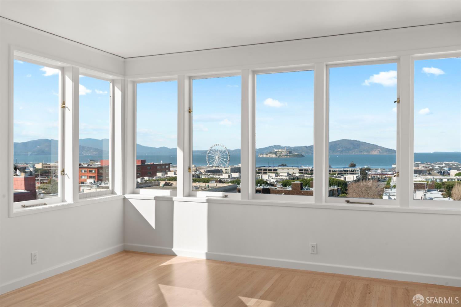 Detail Gallery Image 15 of 90 For 392 Chestnut St, San Francisco,  CA 94133 - – Beds | – Baths