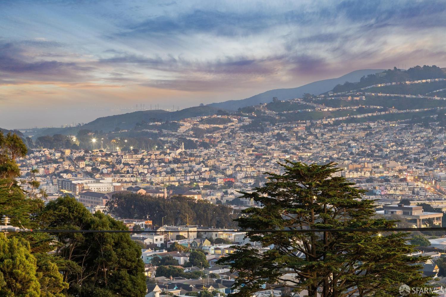 Detail Gallery Image 18 of 90 For 591 Los Palmos Dr, San Francisco,  CA 94127 - 4 Beds | 2 Baths