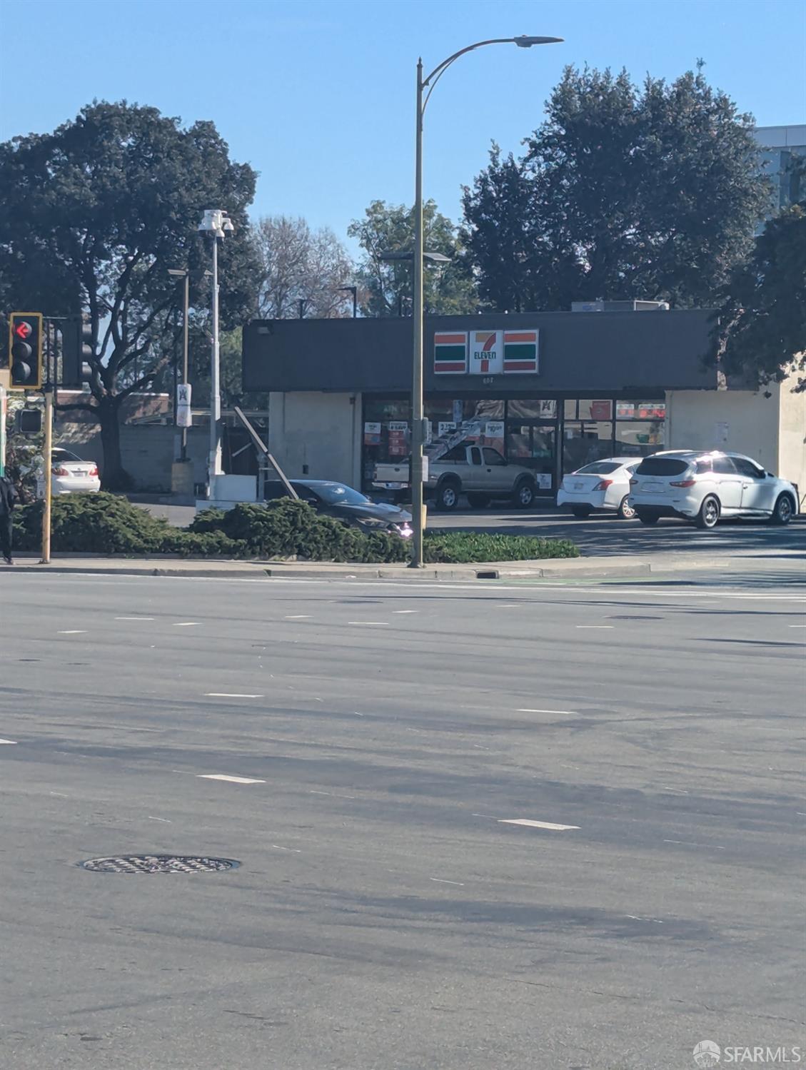 Detail Gallery Image 2 of 6 For 602 Tully Rd, San Jose,  CA 95111 - – Beds | – Baths