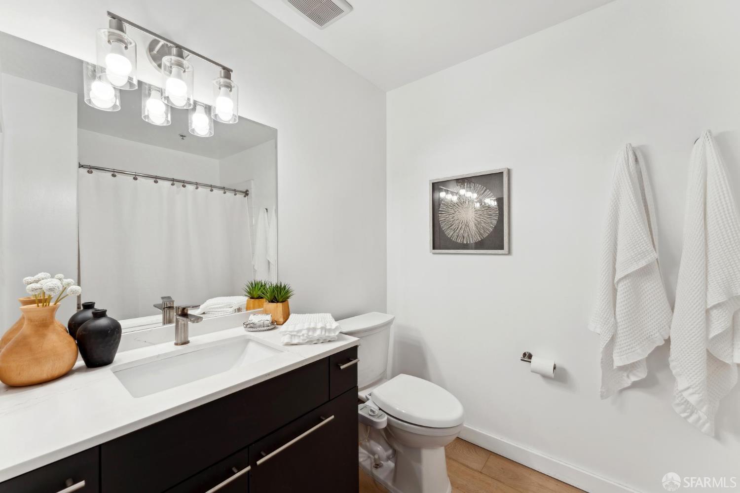 Detail Gallery Image 12 of 17 For 1510 Park Ave #B,  Emeryville,  CA 94608 - 1 Beds | 1 Baths