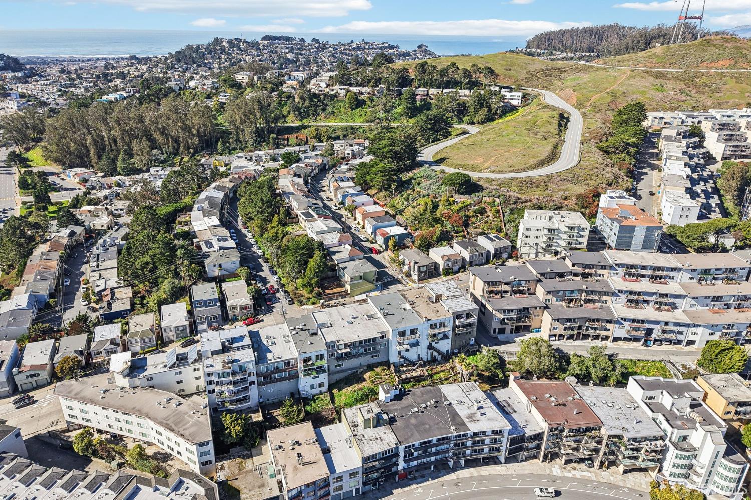 Detail Gallery Image 72 of 73 For 172 Portola Dr, San Francisco,  CA 94131 - – Beds | – Baths