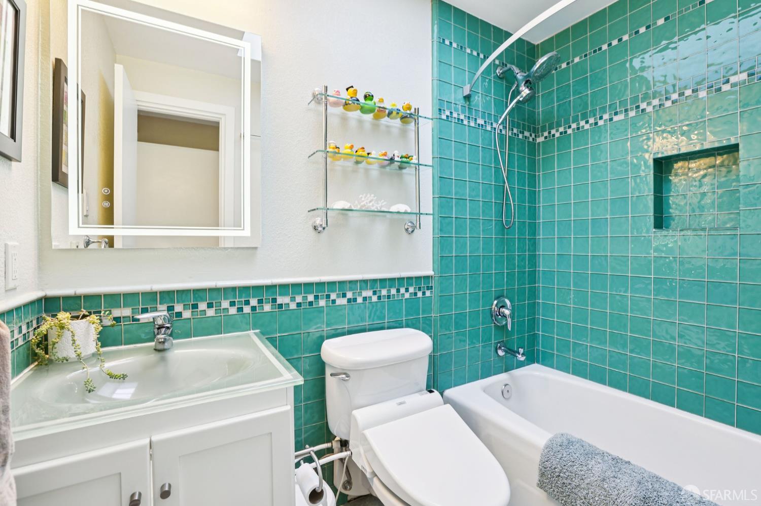 Detail Gallery Image 25 of 73 For 172 Portola Dr, San Francisco,  CA 94131 - – Beds | – Baths