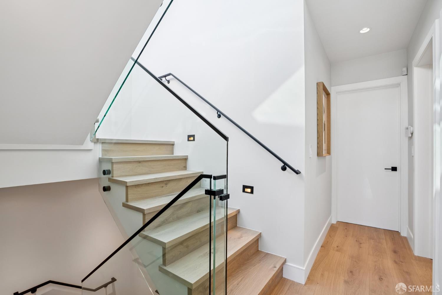 Detail Gallery Image 14 of 17 For 574 27th Ave, San Francisco,  CA 94121 - – Beds | – Baths