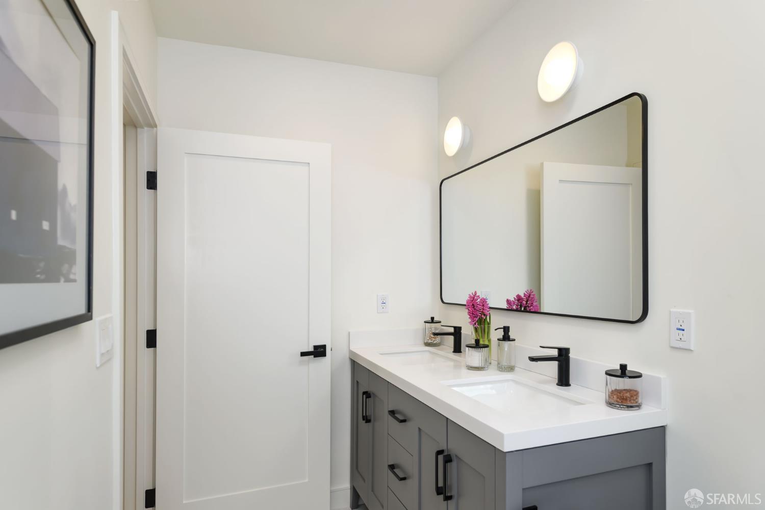 Detail Gallery Image 20 of 37 For 155 Flood Ave, San Francisco,  CA 94131 - 3 Beds | 2/1 Baths