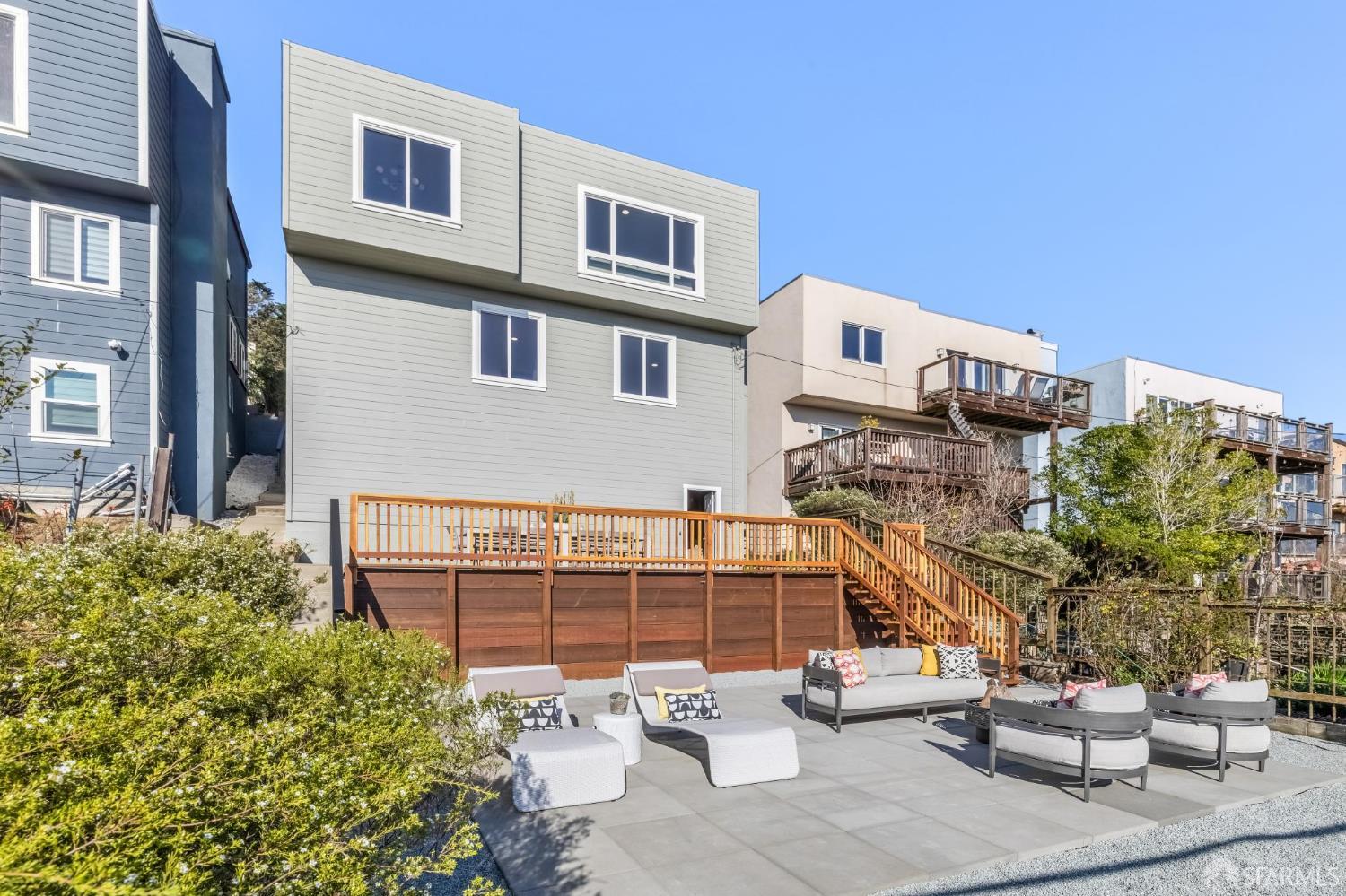 Detail Gallery Image 65 of 90 For 591 Los Palmos Dr, San Francisco,  CA 94127 - 4 Beds | 2 Baths