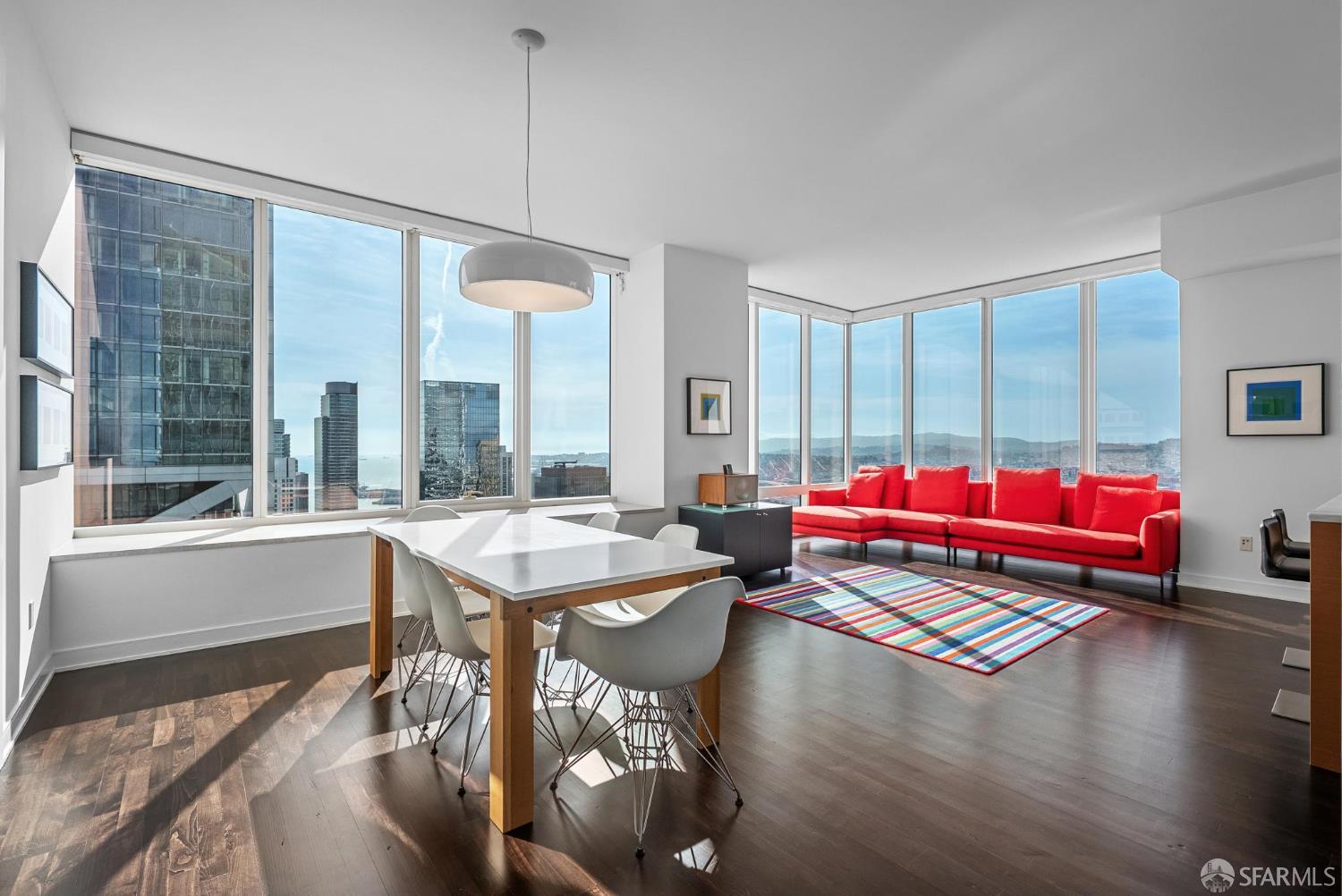 Detail Gallery Image 2 of 49 For 301 Mission St 52d,  San Francisco,  CA 94105 - 2 Beds | 3 Baths