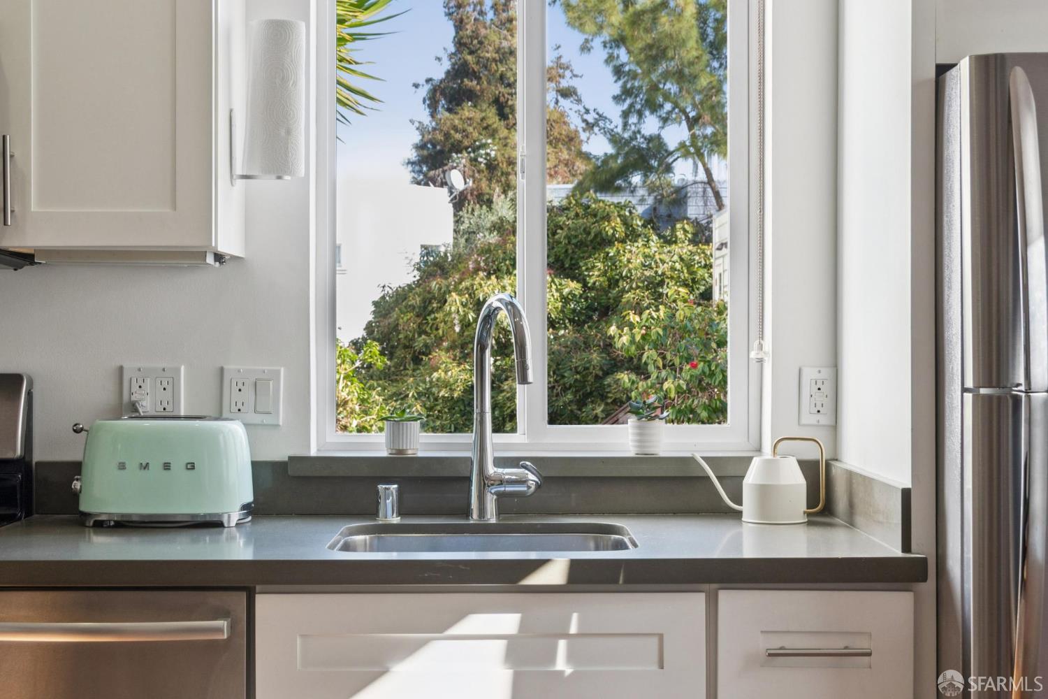 Detail Gallery Image 8 of 18 For 178 Clinton Park a,  San Francisco,  CA 94103 - 0 Beds | 1 Baths