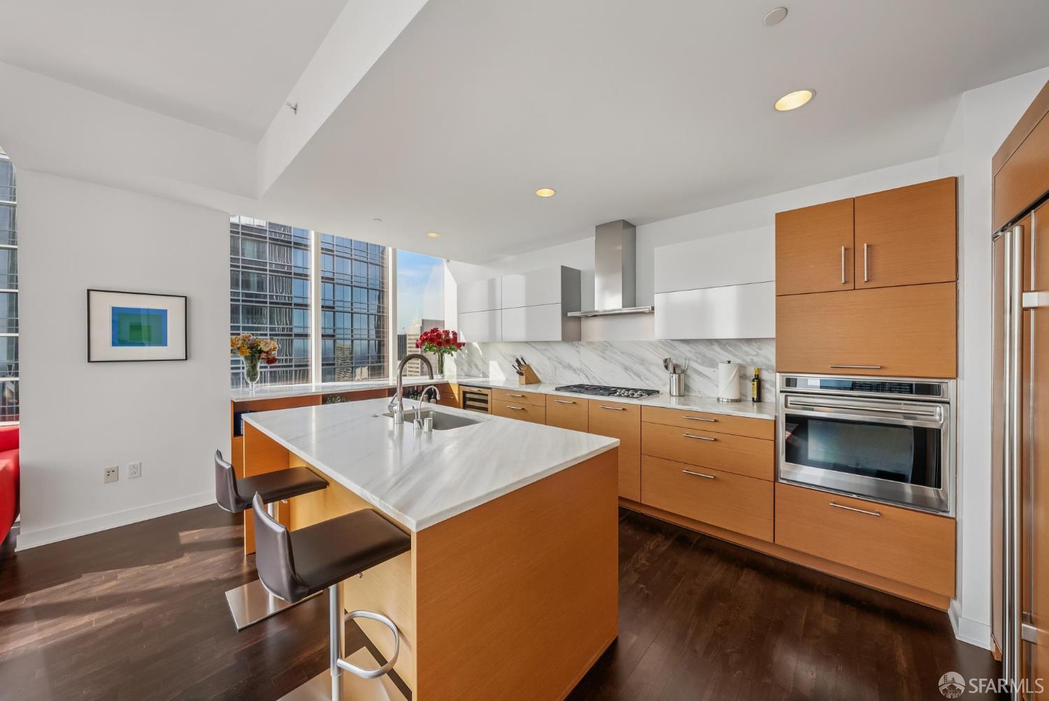 Detail Gallery Image 7 of 49 For 301 Mission St 52d,  San Francisco,  CA 94105 - 2 Beds | 3 Baths