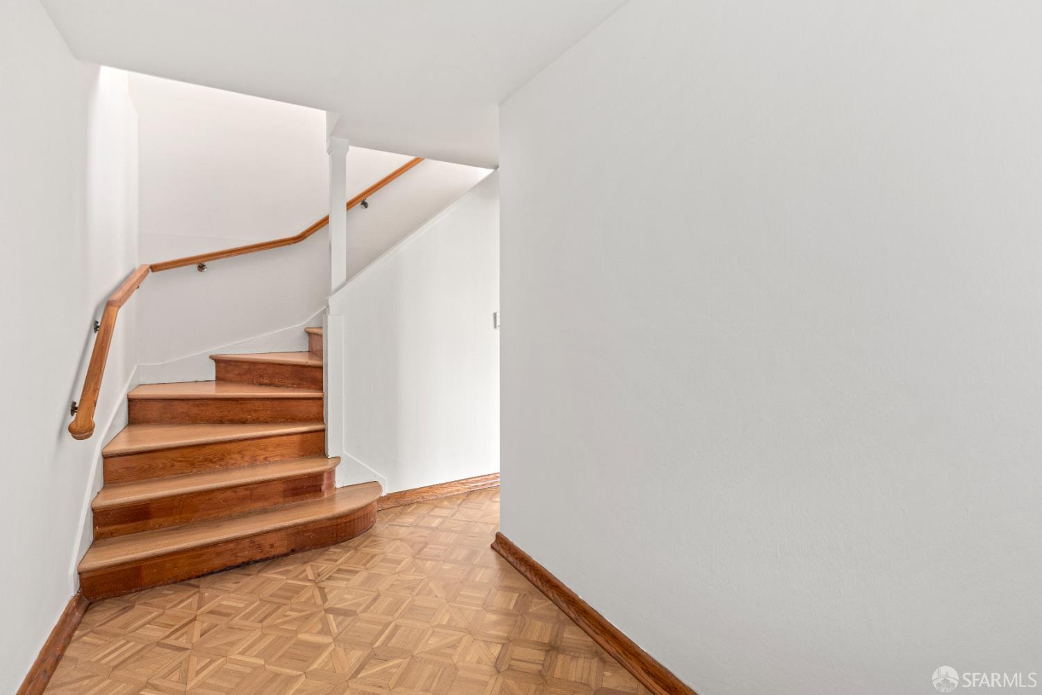 Detail Gallery Image 4 of 37 For 1301 48th Ave, San Francisco,  CA 94122 - 3 Beds | 3/1 Baths