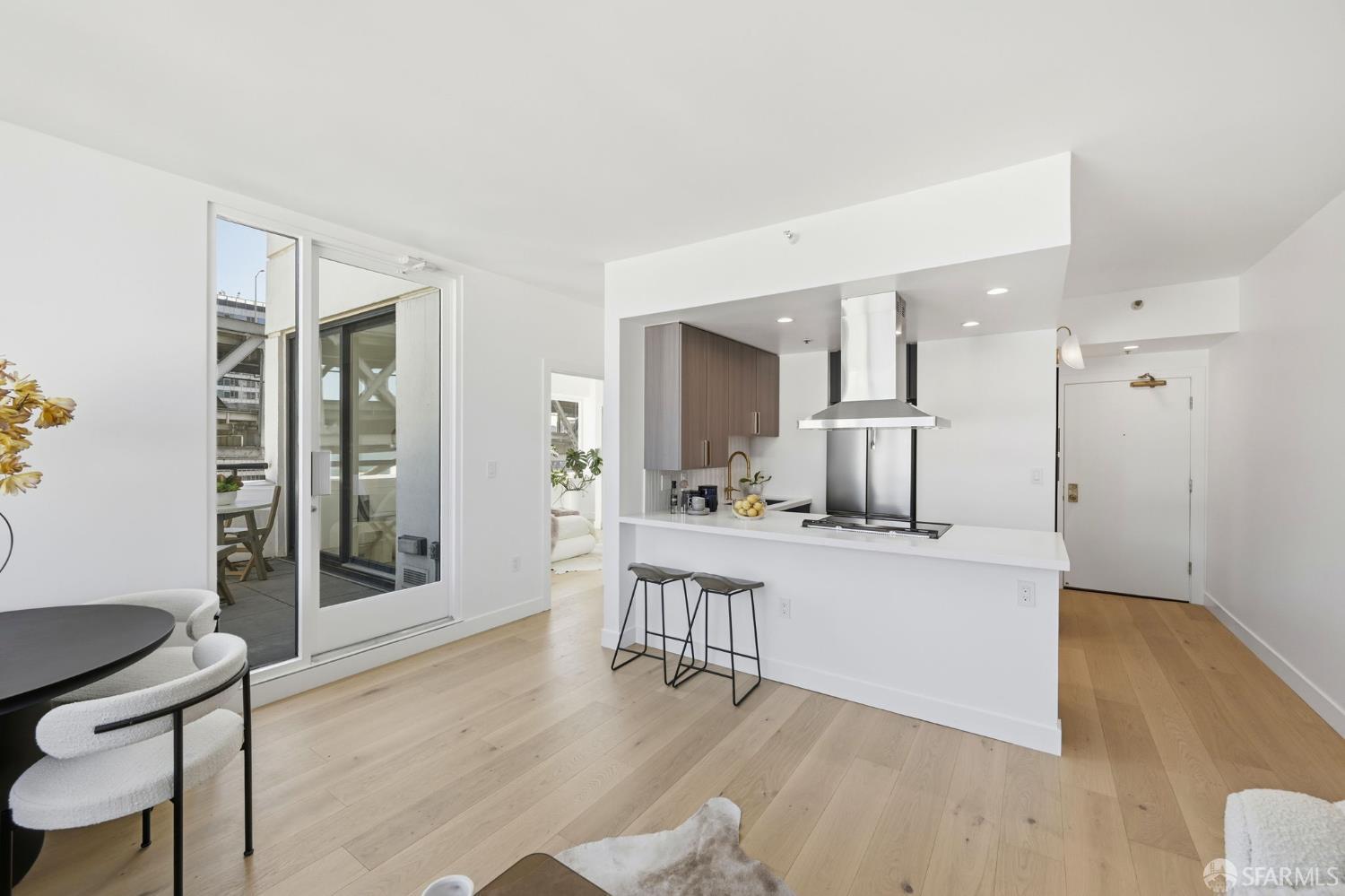 Detail Gallery Image 6 of 37 For 201 Harrison St #904,  San Francisco,  CA 94105 - 1 Beds | 1 Baths