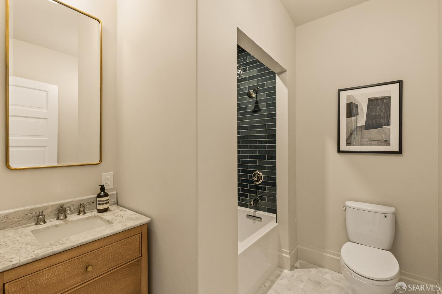 Photo #37: 426101632 Listing: Photo #37