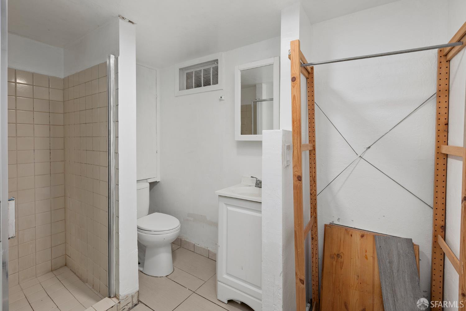 Detail Gallery Image 10 of 13 For 3021 22nd St, San Francisco,  CA 94110 - – Beds | – Baths