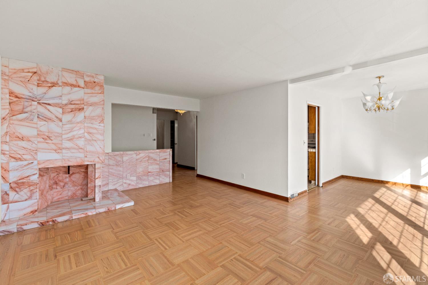 Detail Gallery Image 5 of 37 For 1301 48th Ave, San Francisco,  CA 94122 - 3 Beds | 3/1 Baths