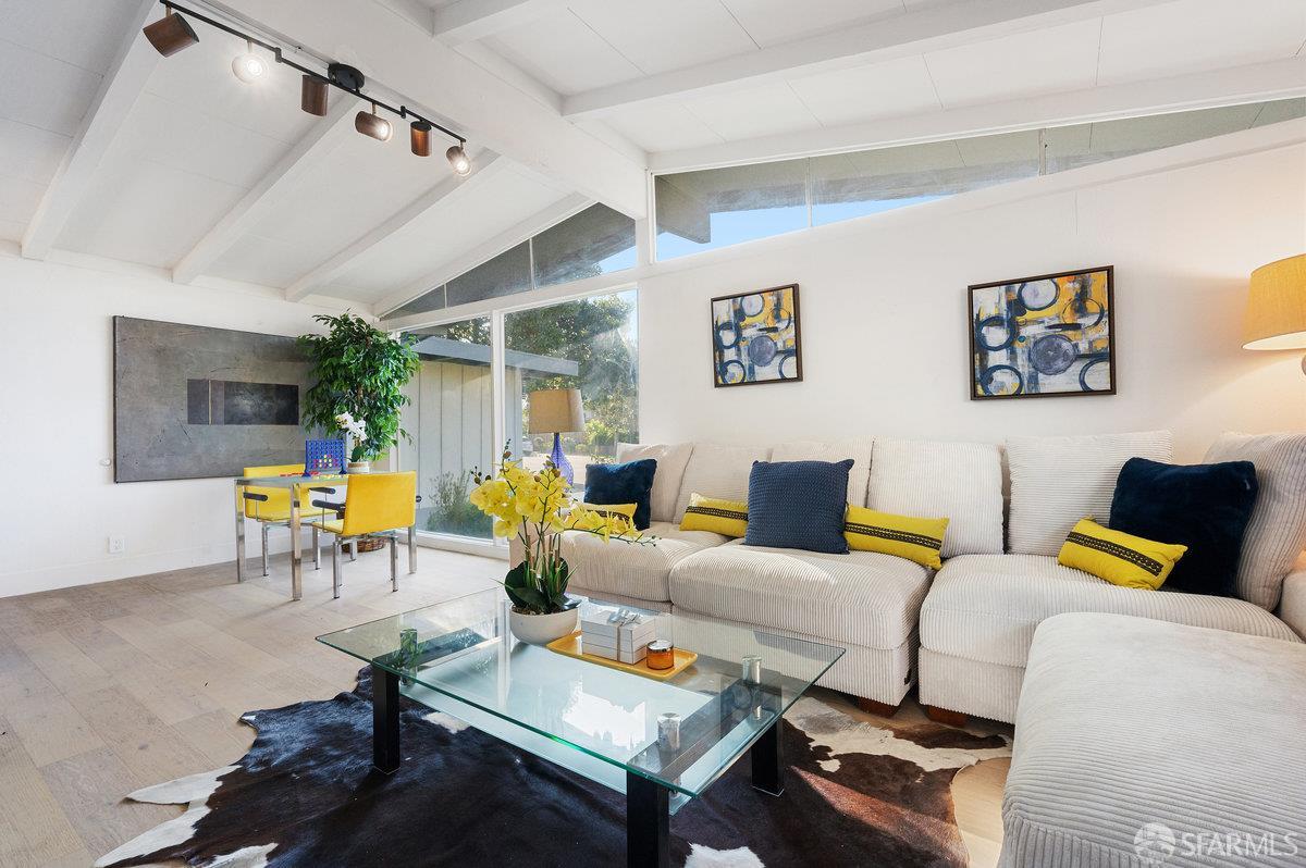 Detail Gallery Image 3 of 31 For 10860 Wunderlich Dr, Cupertino,  CA 95014 - 3 Beds | 1 Baths