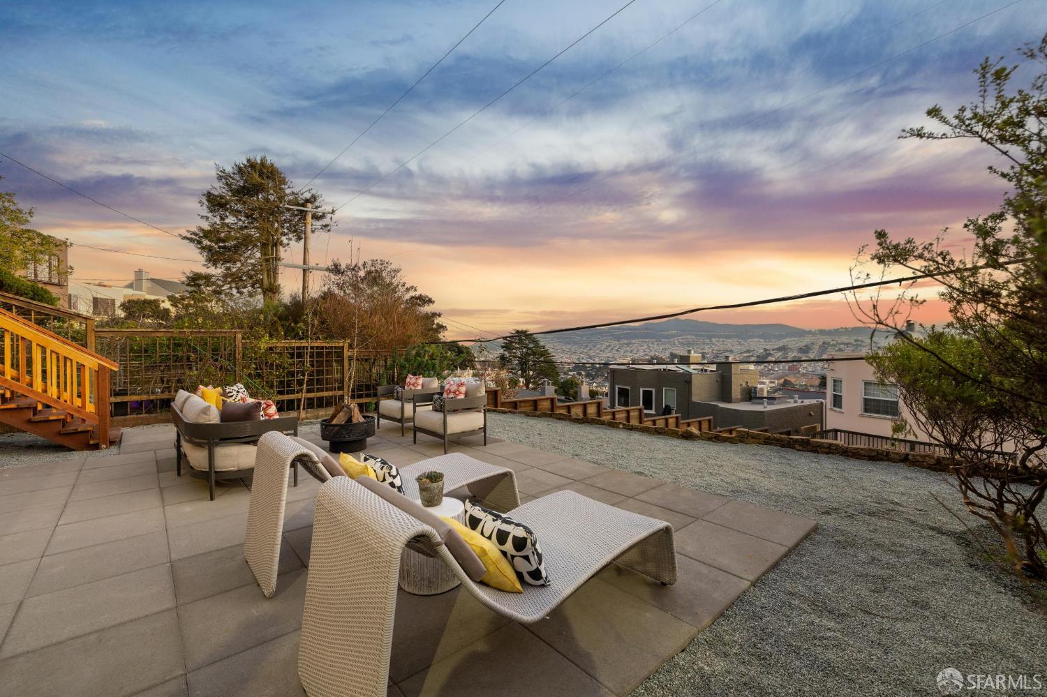 Detail Gallery Image 2 of 90 For 591 Los Palmos Dr, San Francisco,  CA 94127 - 4 Beds | 2 Baths