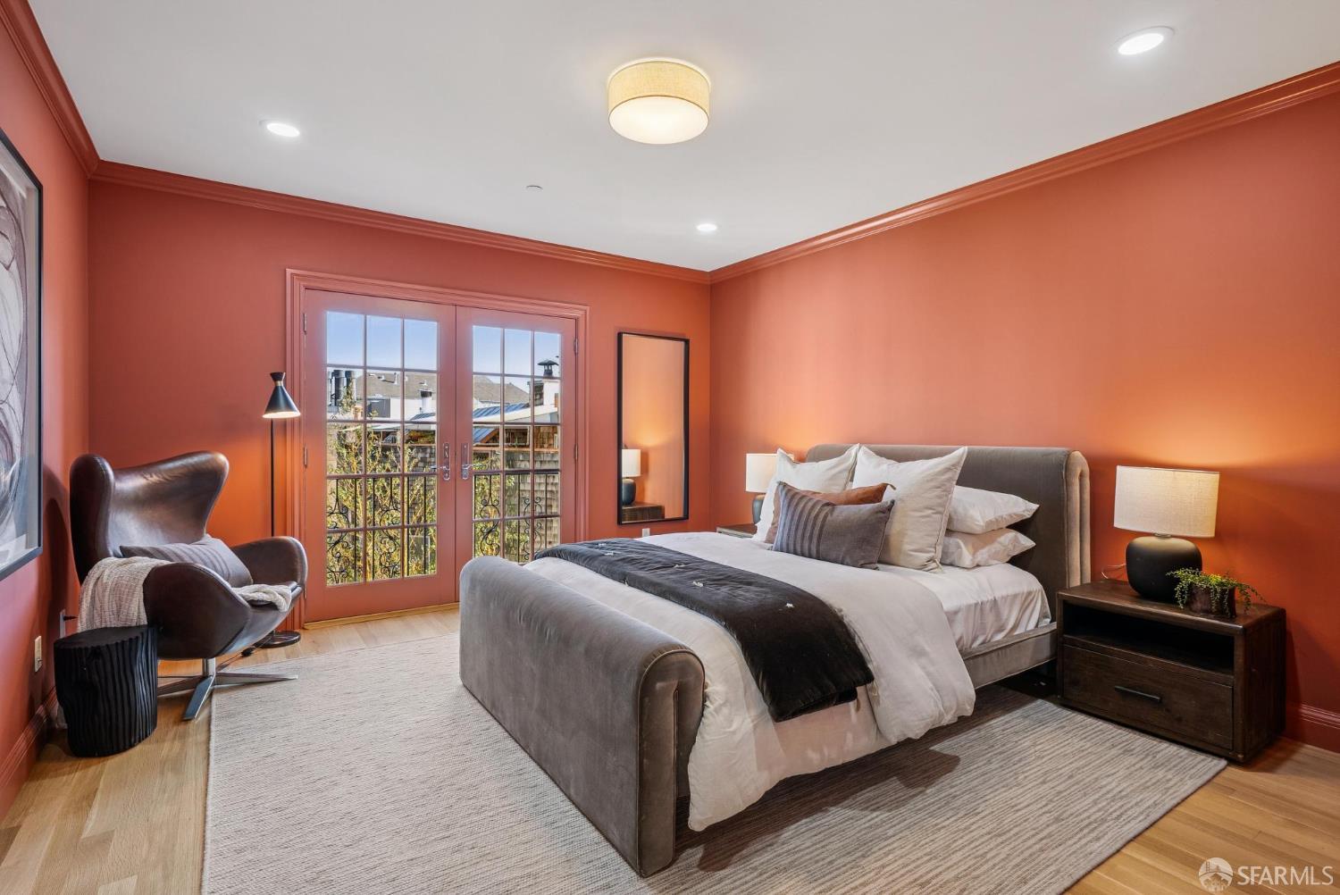 Detail Gallery Image 29 of 72 For 330 Locust St, San Francisco,  CA 94118 - 5 Beds | 5/1 Baths