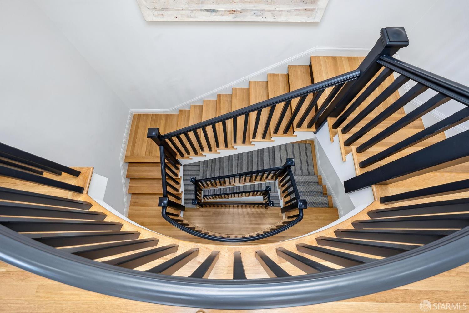 Detail Gallery Image 57 of 72 For 330 Locust St, San Francisco,  CA 94118 - 5 Beds | 5/1 Baths