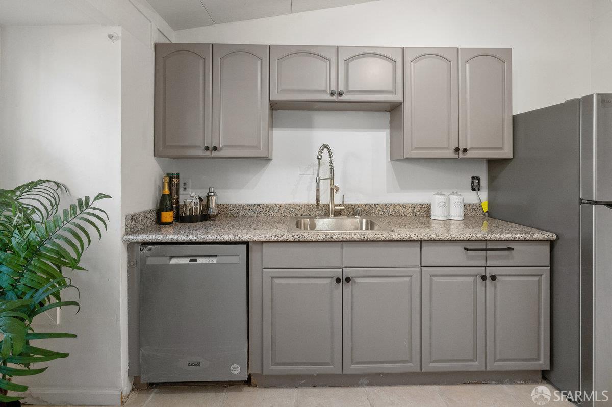 Detail Gallery Image 14 of 31 For 10860 Wunderlich Dr, Cupertino,  CA 95014 - 3 Beds | 1 Baths