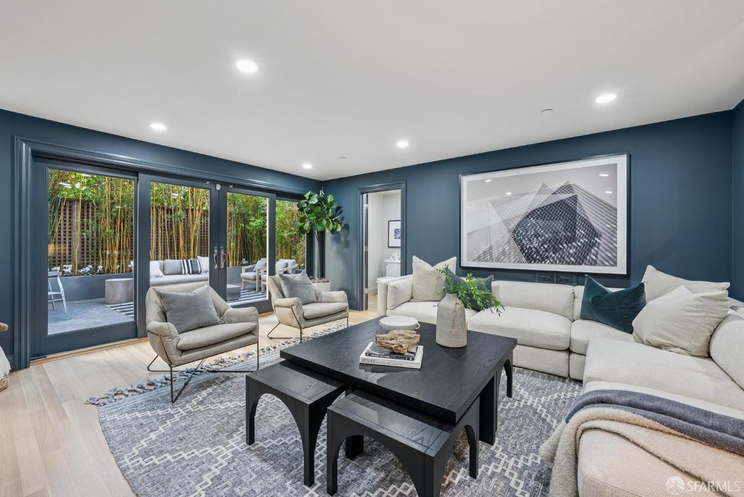 Detail Gallery Image 59 of 72 For 330 Locust St, San Francisco,  CA 94118 - 5 Beds | 5/1 Baths