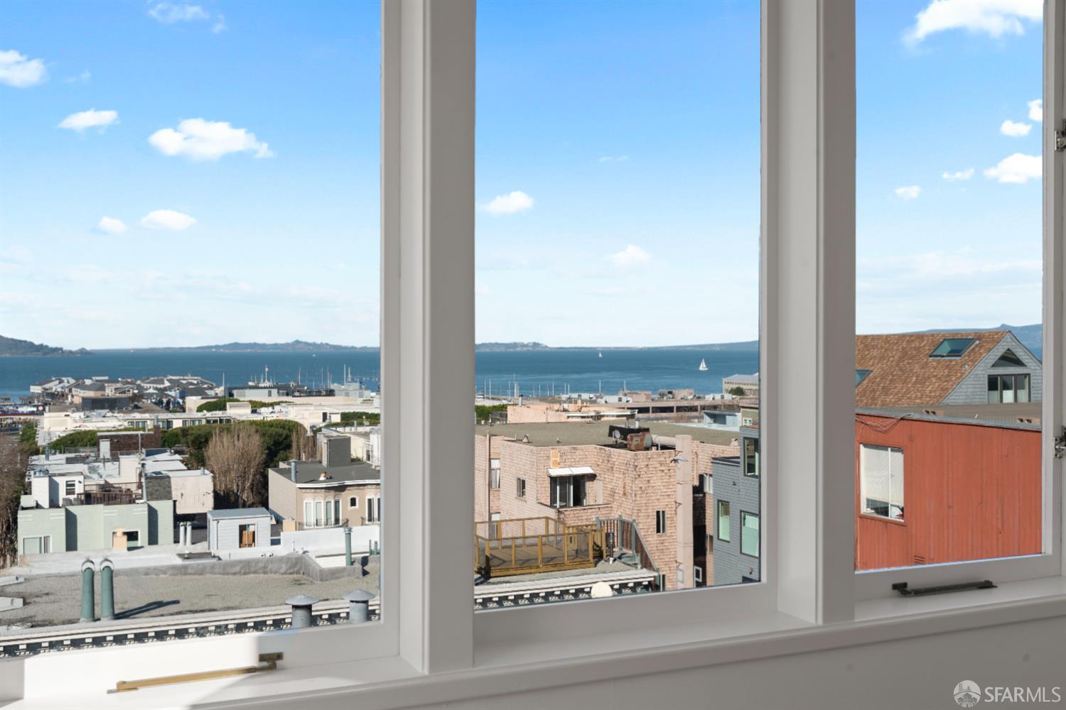 Detail Gallery Image 34 of 90 For 392 Chestnut St, San Francisco,  CA 94133 - – Beds | – Baths