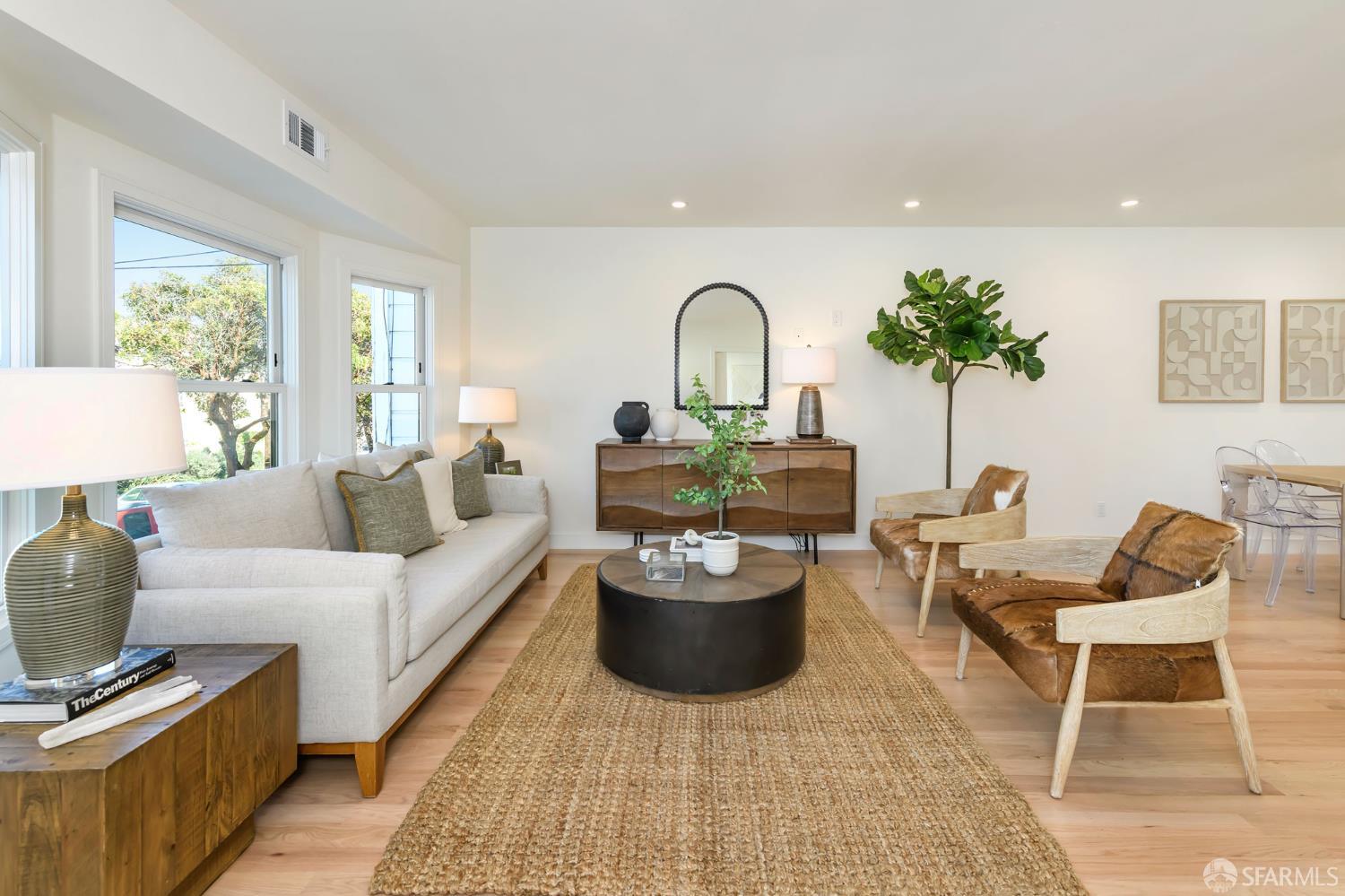 Detail Gallery Image 2 of 37 For 155 Flood Ave, San Francisco,  CA 94131 - 3 Beds | 2/1 Baths