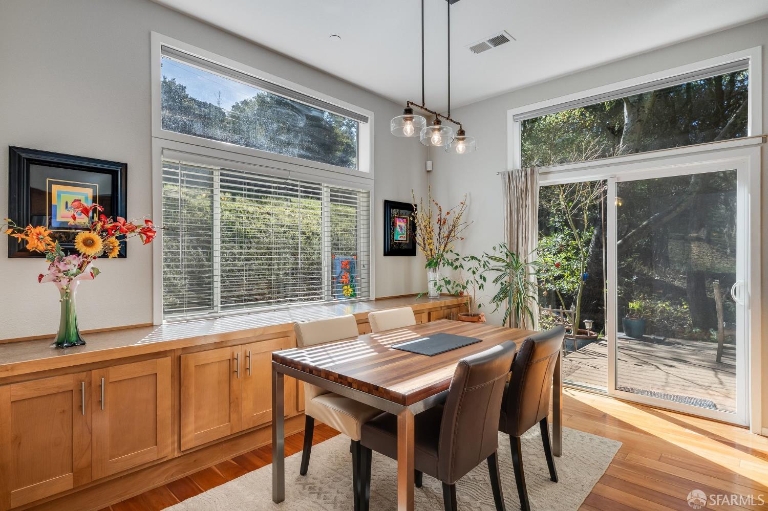 Detail Gallery Image 13 of 38 For 173 Glorietta Blvd, Orinda,  CA 94563 - 3 Beds | 2 Baths