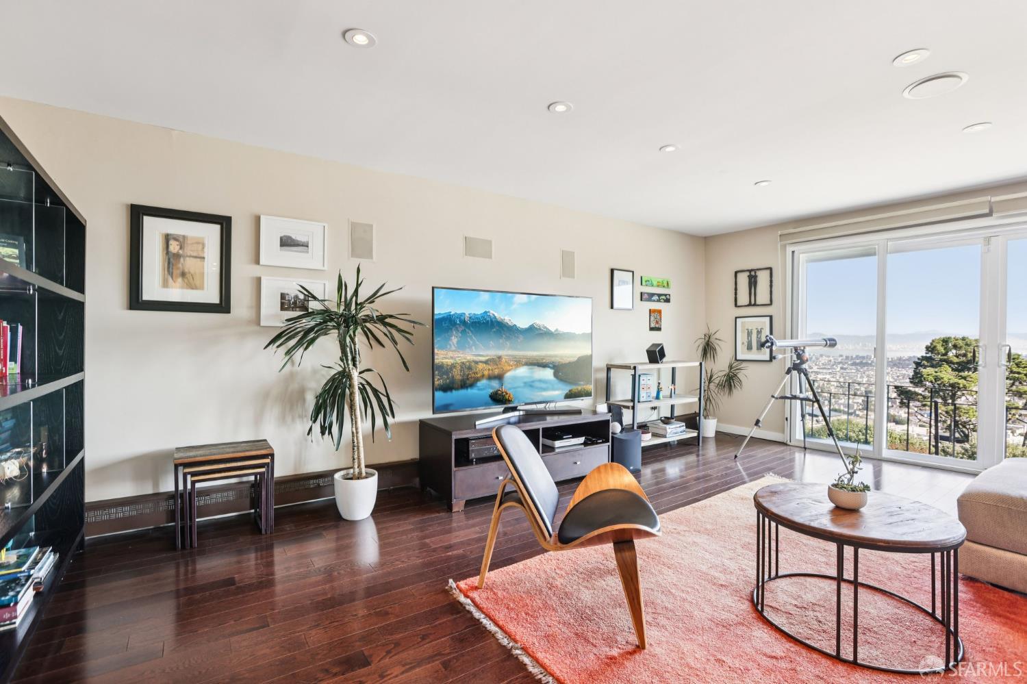 Detail Gallery Image 6 of 73 For 172 Portola Dr, San Francisco,  CA 94131 - – Beds | – Baths