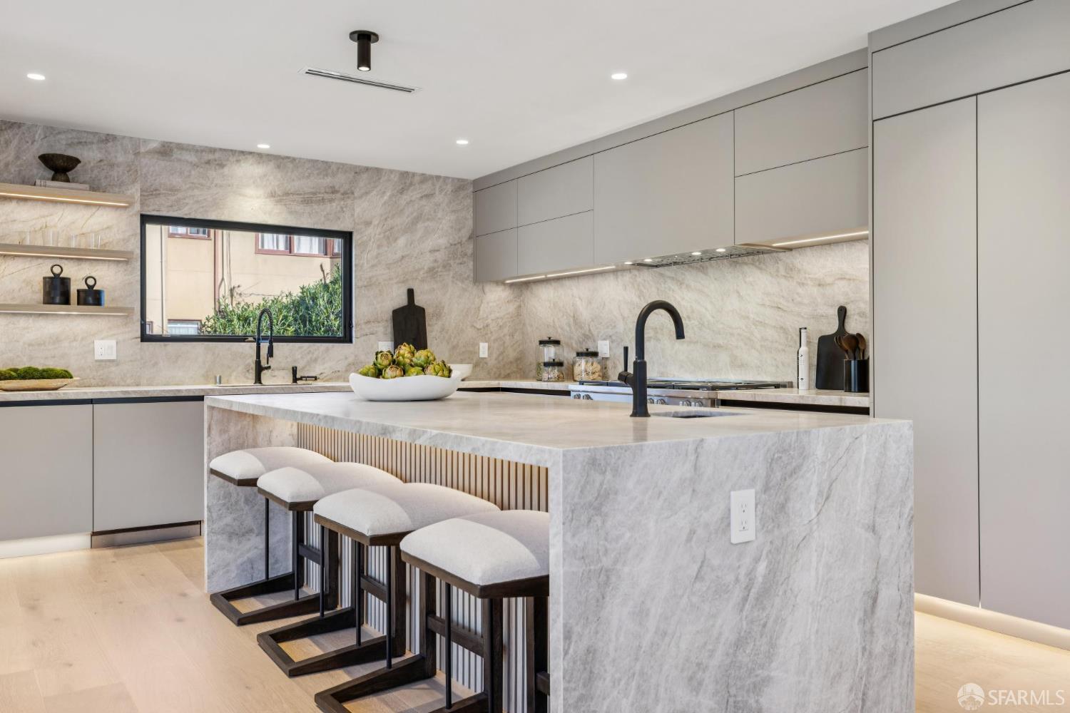 Detail Gallery Image 21 of 71 For 199 Brentwood Ave, San Francisco,  CA 94127 - 4 Beds | 4/1 Baths