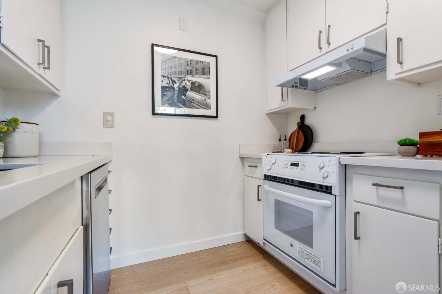 Detail Gallery Image 28 of 36 For 1734 Bay St #106,  San Francisco,  CA 94123 - 2 Beds | 1 Baths
