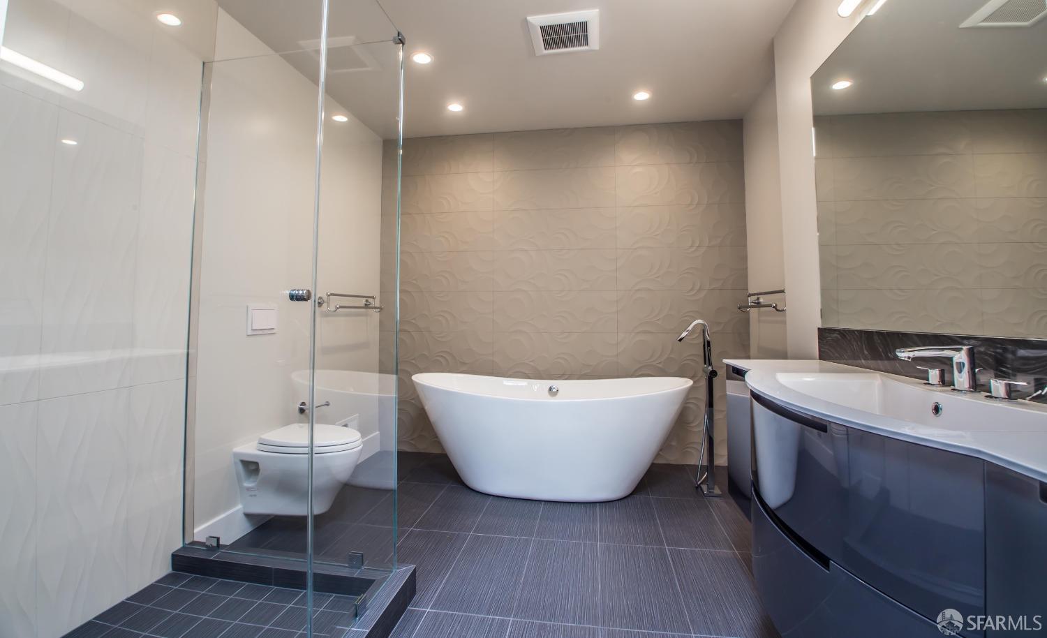 Detail Gallery Image 48 of 82 For 1671 34th Ave, San Francisco,  CA 94122 - 5 Beds | 3 Baths