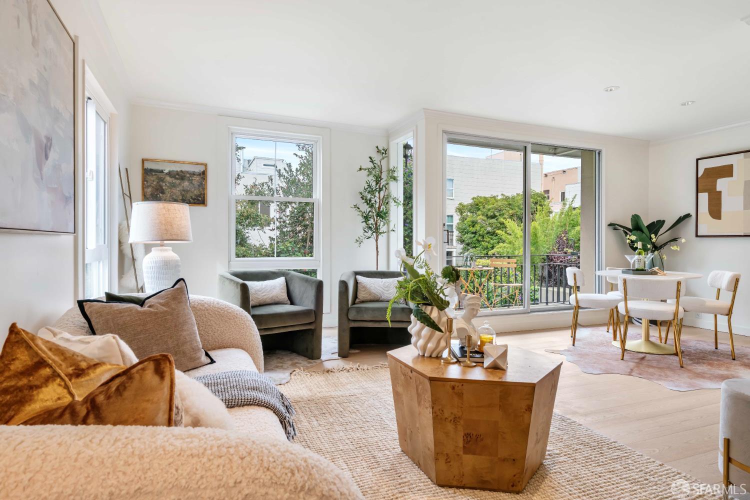 Detail Gallery Image 12 of 36 For 1734 Bay St #106,  San Francisco,  CA 94123 - 2 Beds | 1 Baths