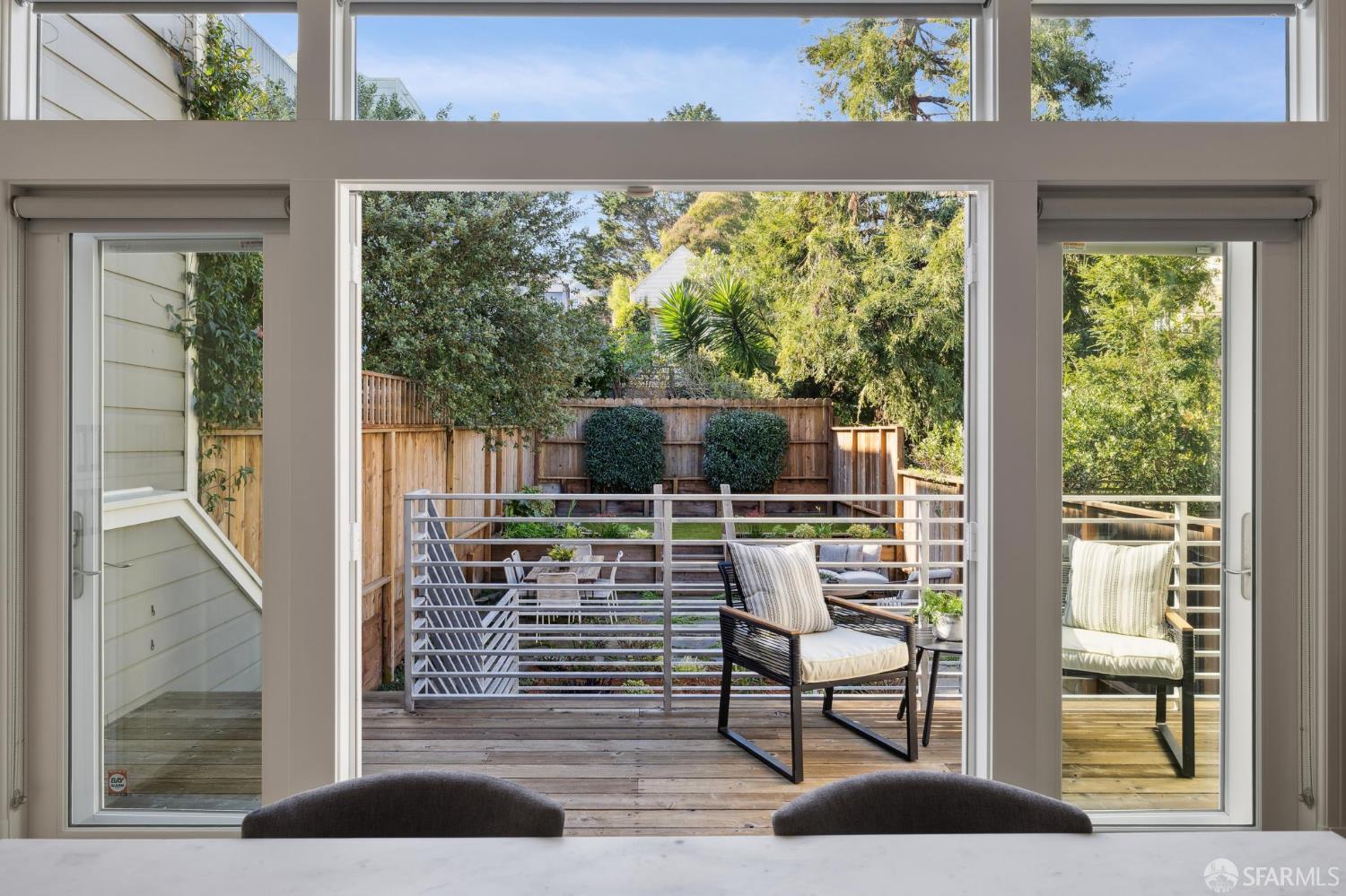 Detail Gallery Image 15 of 39 For 826 Diamond St, San Francisco,  CA 94114 - – Beds | – Baths