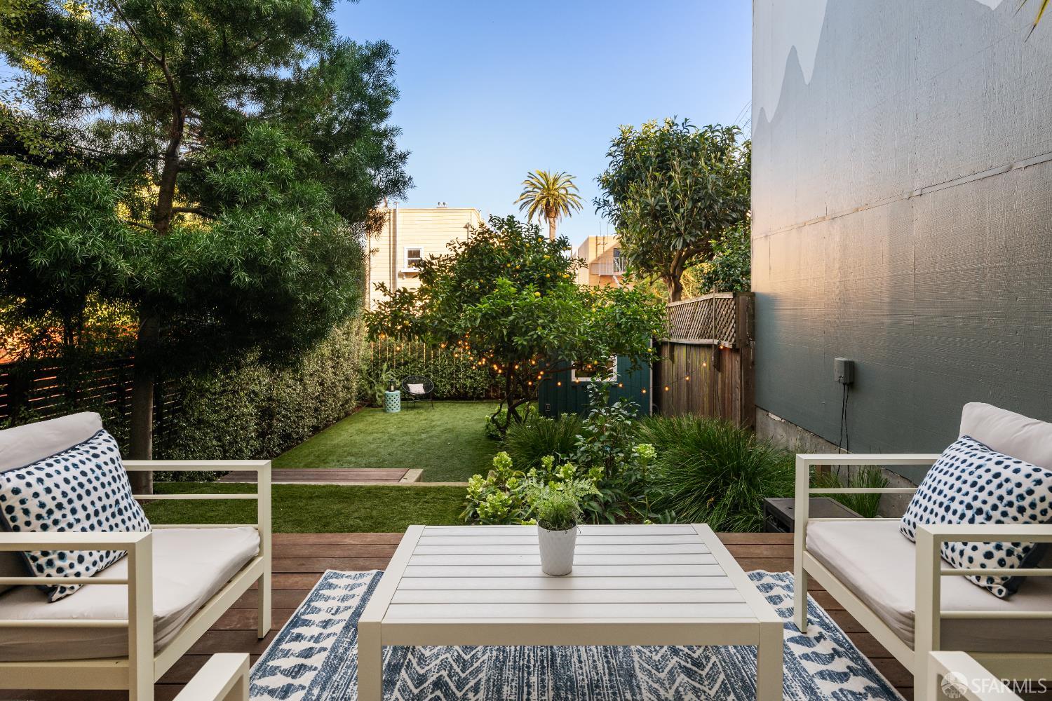 Detail Gallery Image 24 of 30 For 1159 Church St, San Francisco,  CA 94114 - 3 Beds | 3 Baths