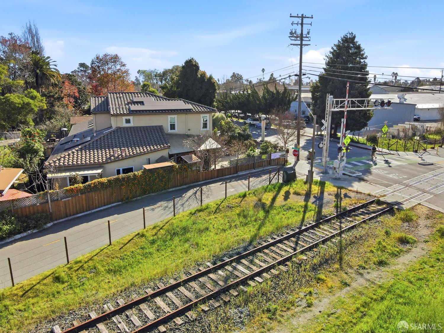 Detail Gallery Image 47 of 48 For 820 Almar Ave, Santa Cruz,  CA 95060 - 3 Beds | 2/1 Baths