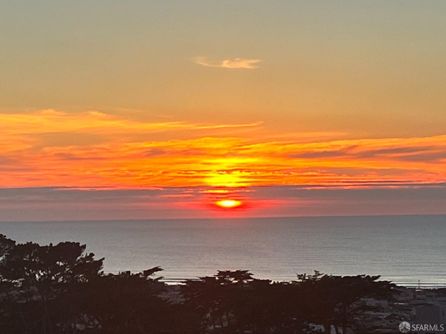 Detail Gallery Image 2 of 82 For 1671 34th Ave, San Francisco,  CA 94122 - 5 Beds | 3 Baths