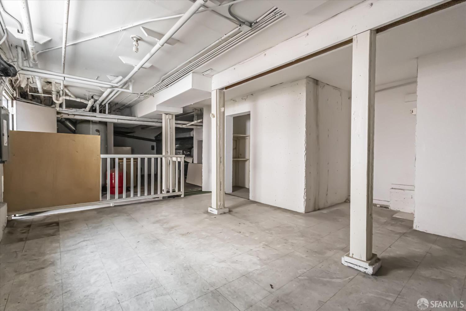 Detail Gallery Image 48 of 72 For 1733 Leavenworth St, San Francisco,  CA 94109 - – Beds | – Baths