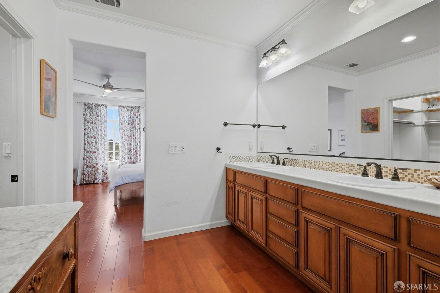 Detail Gallery Image 26 of 48 For 820 Almar Ave, Santa Cruz,  CA 95060 - 3 Beds | 2/1 Baths