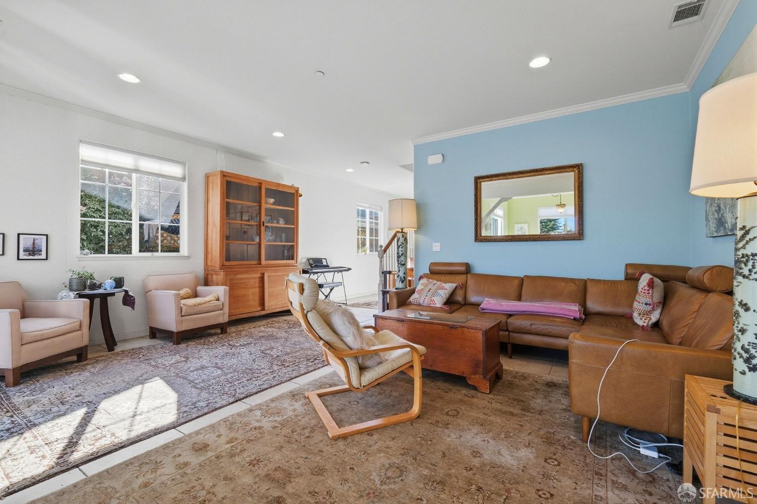 Detail Gallery Image 6 of 48 For 820 Almar Ave, Santa Cruz,  CA 95060 - 3 Beds | 2/1 Baths