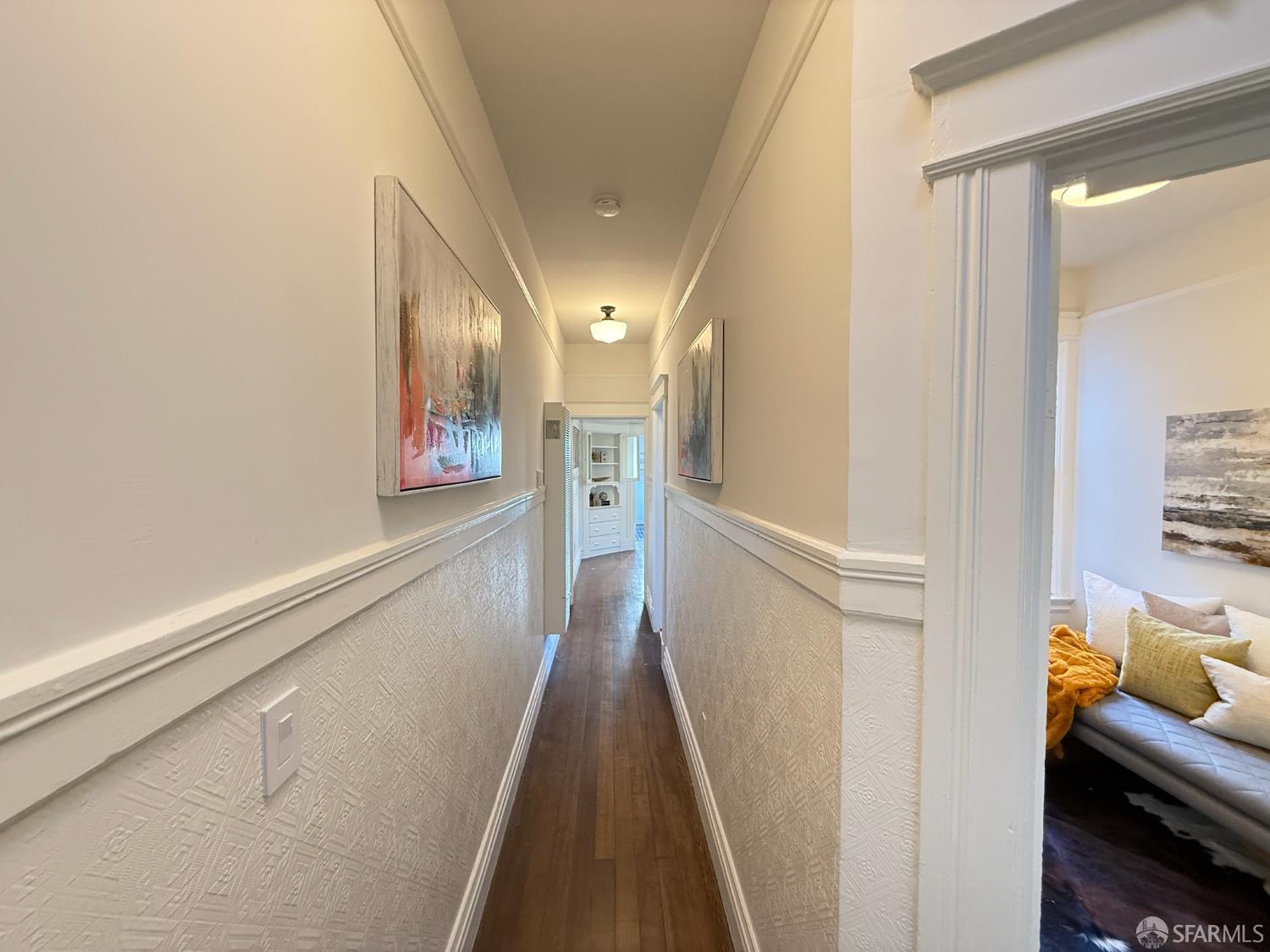 Detail Gallery Image 4 of 15 For 39 Moss St, San Francisco,  CA 94103 - 2 Beds | 1 Baths