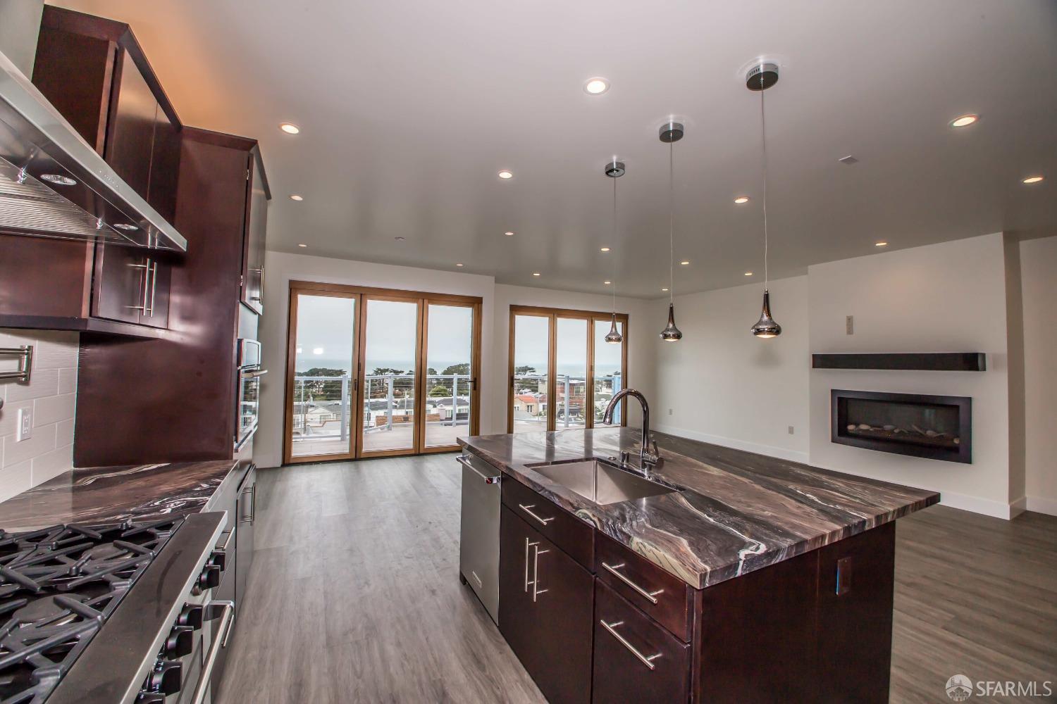 Detail Gallery Image 16 of 82 For 1671 34th Ave, San Francisco,  CA 94122 - 5 Beds | 3 Baths