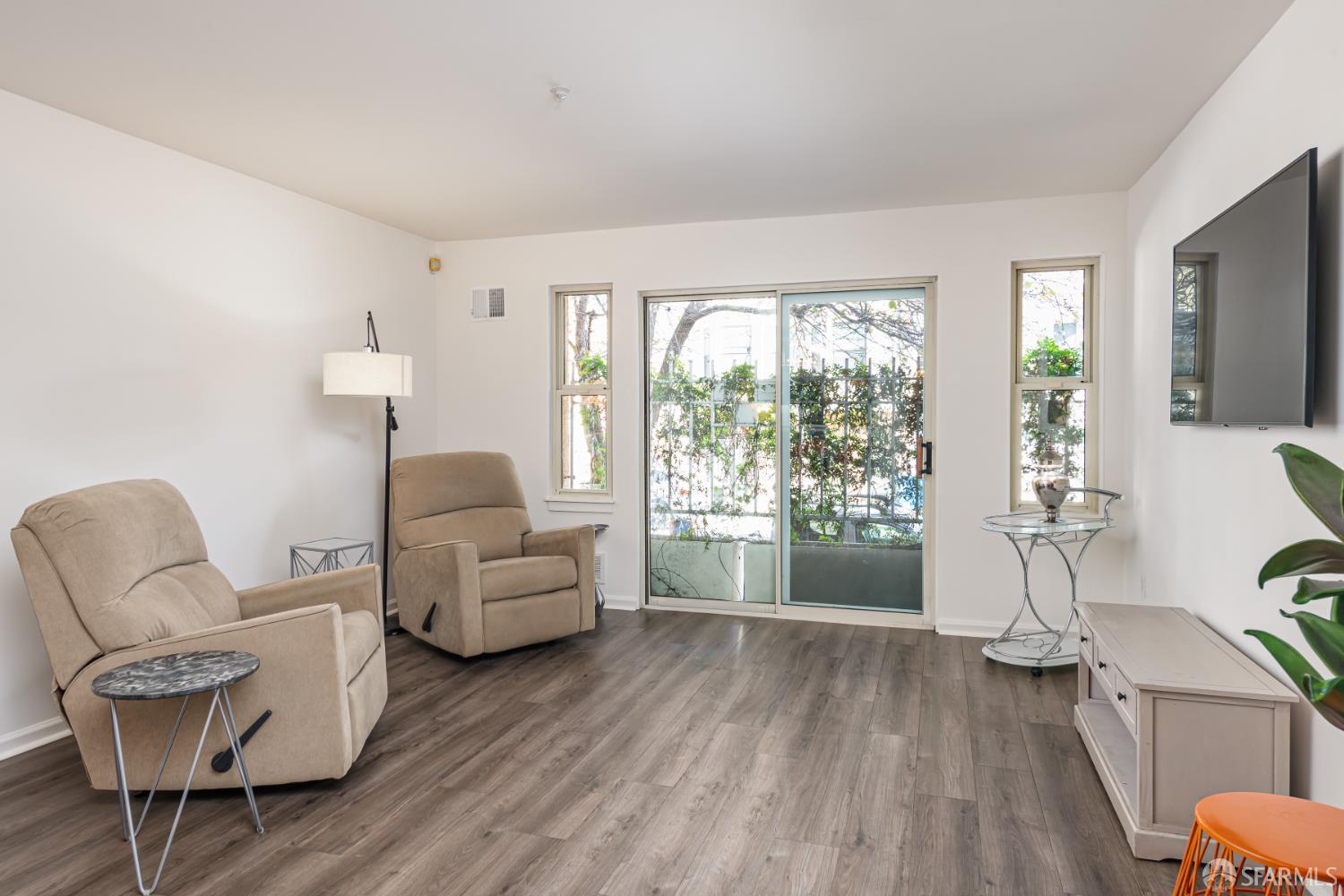 Detail Gallery Image 10 of 29 For 600 Chestnut St #107,  San Francisco,  CA 94133 - 2 Beds | 2 Baths