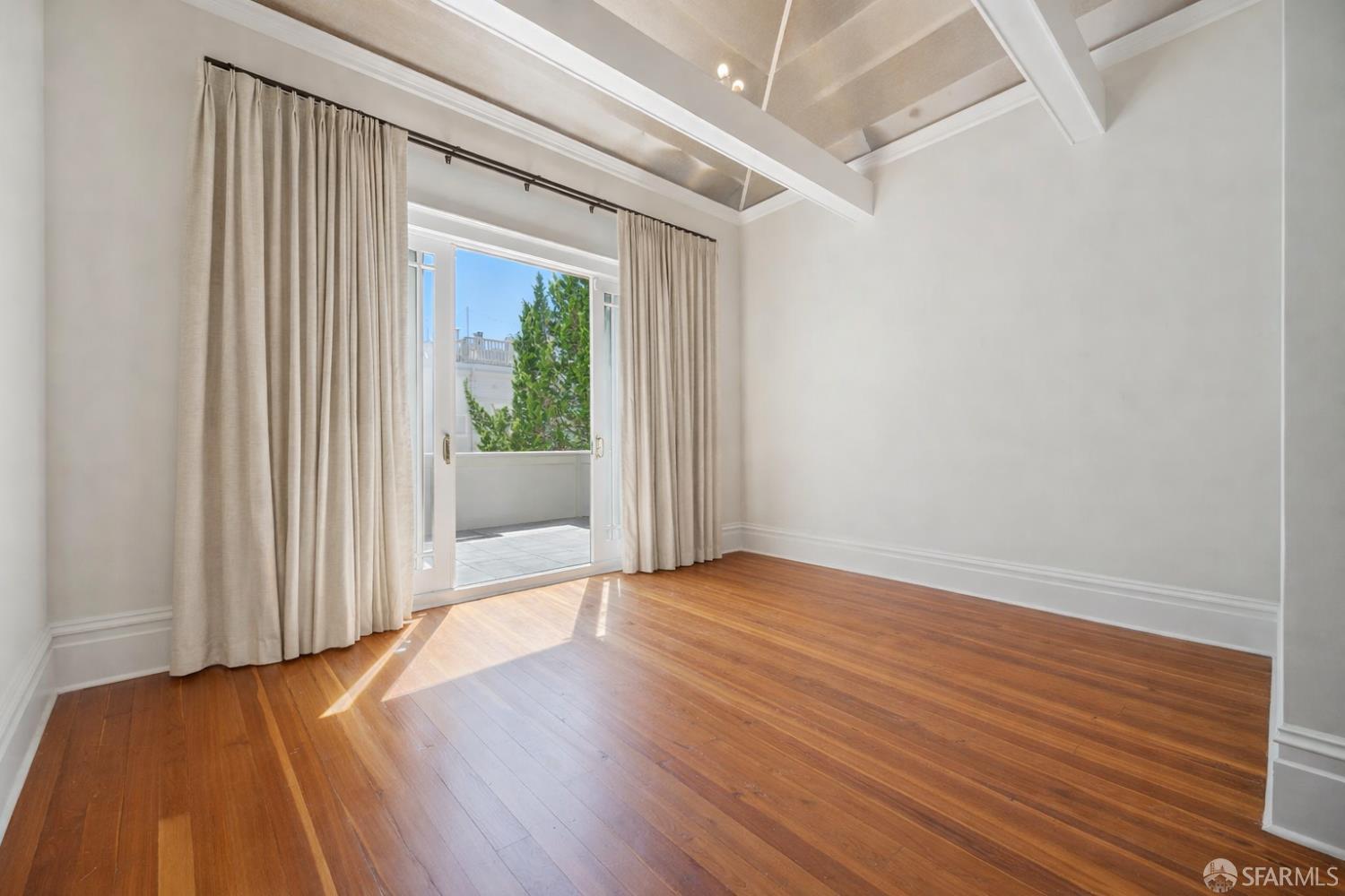 Detail Gallery Image 25 of 34 For 1409 Mcallister St, San Francisco,  CA 94115 - 4 Beds | 3 Baths