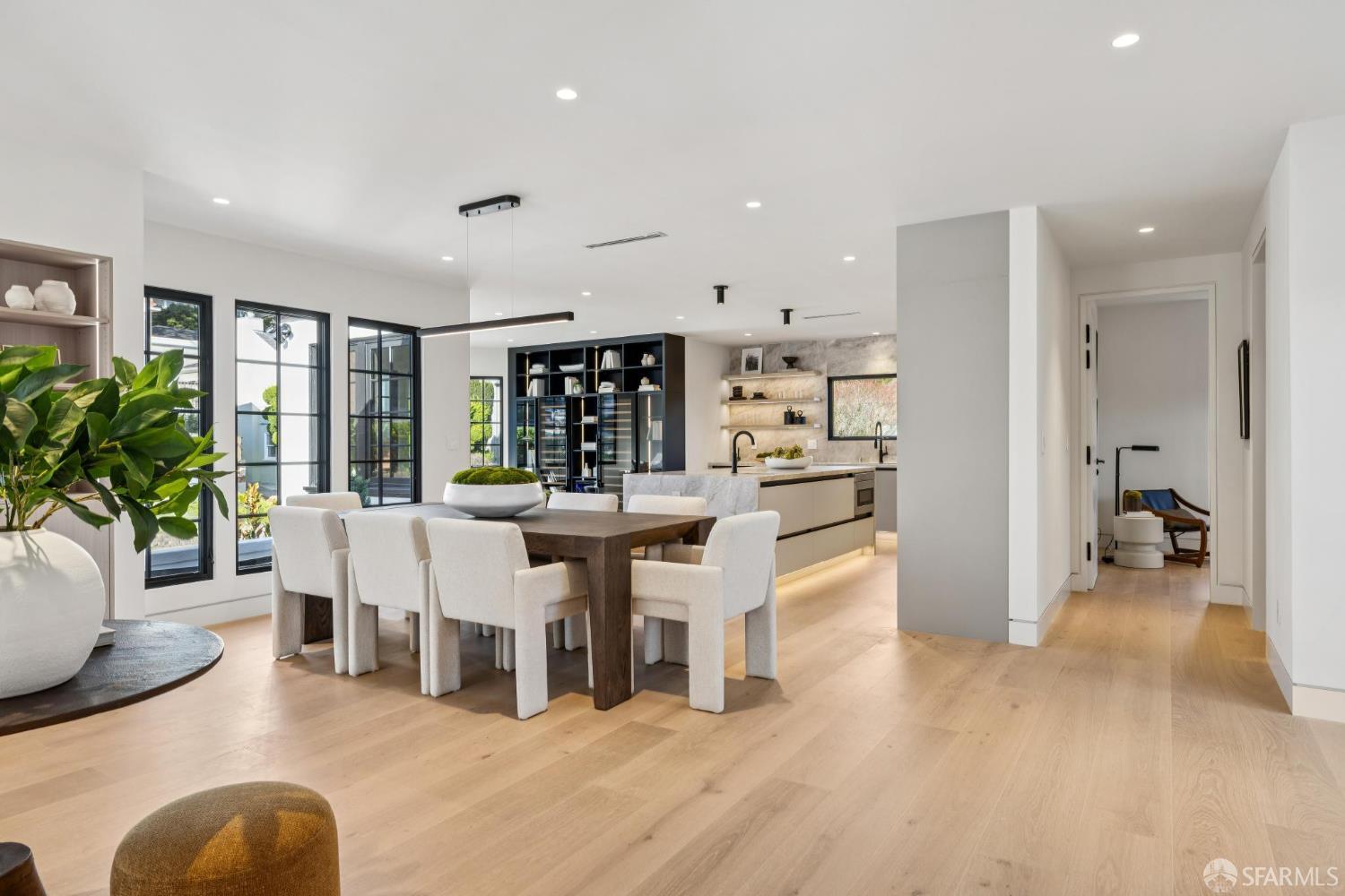 Detail Gallery Image 16 of 71 For 199 Brentwood Ave, San Francisco,  CA 94127 - 4 Beds | 4/1 Baths