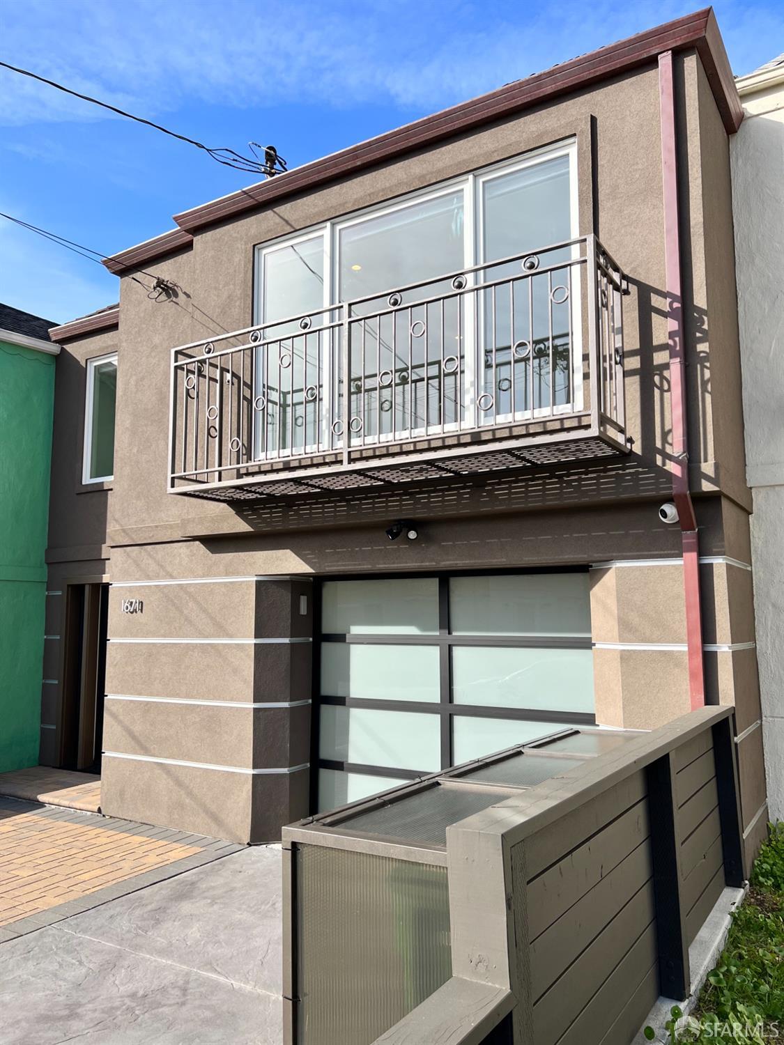 Detail Gallery Image 5 of 82 For 1671 34th Ave, San Francisco,  CA 94122 - 5 Beds | 3 Baths