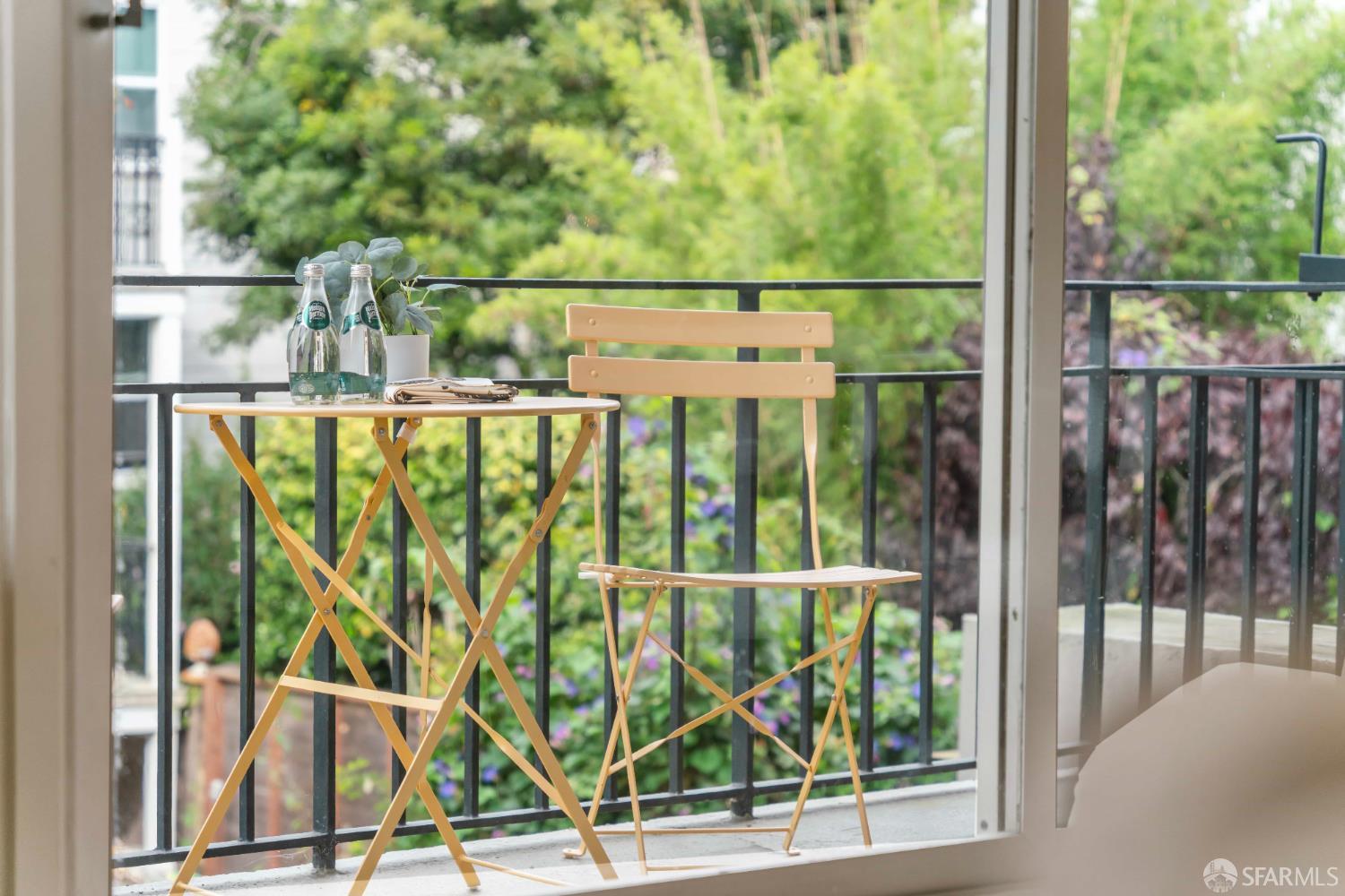 Detail Gallery Image 20 of 36 For 1734 Bay St #106,  San Francisco,  CA 94123 - 2 Beds | 1 Baths