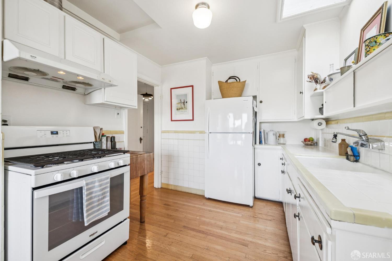 Detail Gallery Image 16 of 45 For 1815 29th Ave, San Francisco,  CA 94122 - 2 Beds | 1 Baths